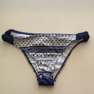 Roxy bathing suit bottoms.